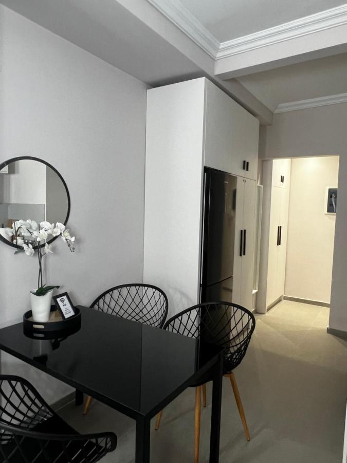 Agia Sofia Noir Apartment 塞萨洛尼基 外观 照片
