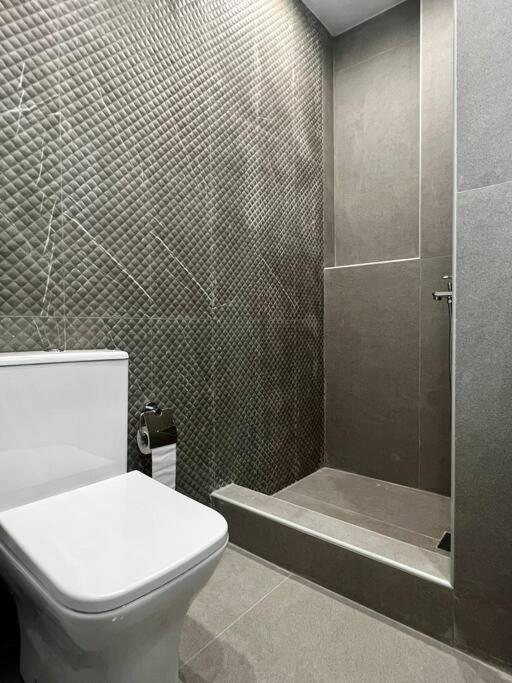 Agia Sofia Noir Apartment 塞萨洛尼基 外观 照片