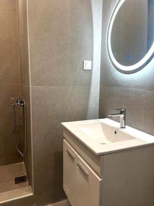 Agia Sofia Noir Apartment 塞萨洛尼基 外观 照片